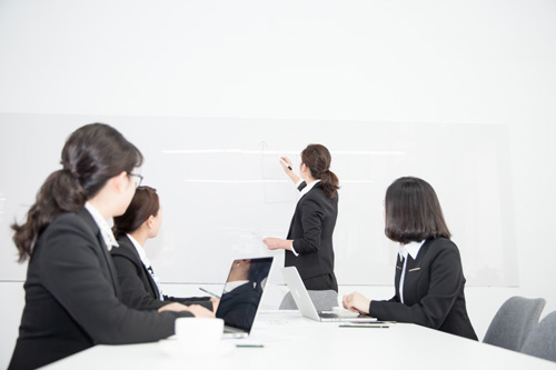 私人代理记账会计和代理记账公司有什么区别？